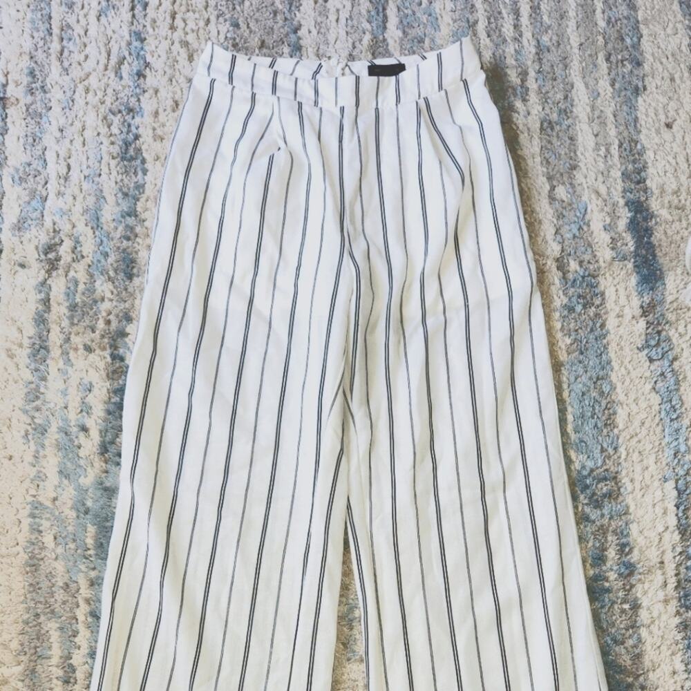 Miss Avenue White and Black Striped Pants Sz Small GUC